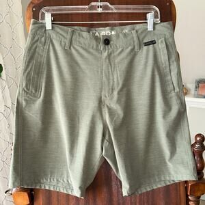 Laird Shorts Mens 31 Limited Edition Gray Hybrid Utility Golf